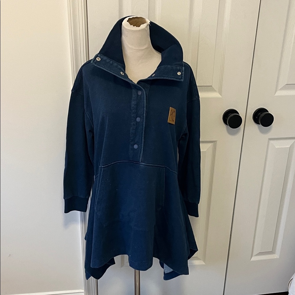 Women's Navy Blue Pullover Top